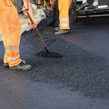 Best Asphalt Driveway Installation  in Mannington, WV